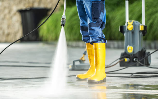 Best Garage Pressure Washing  in Crestwood, MO